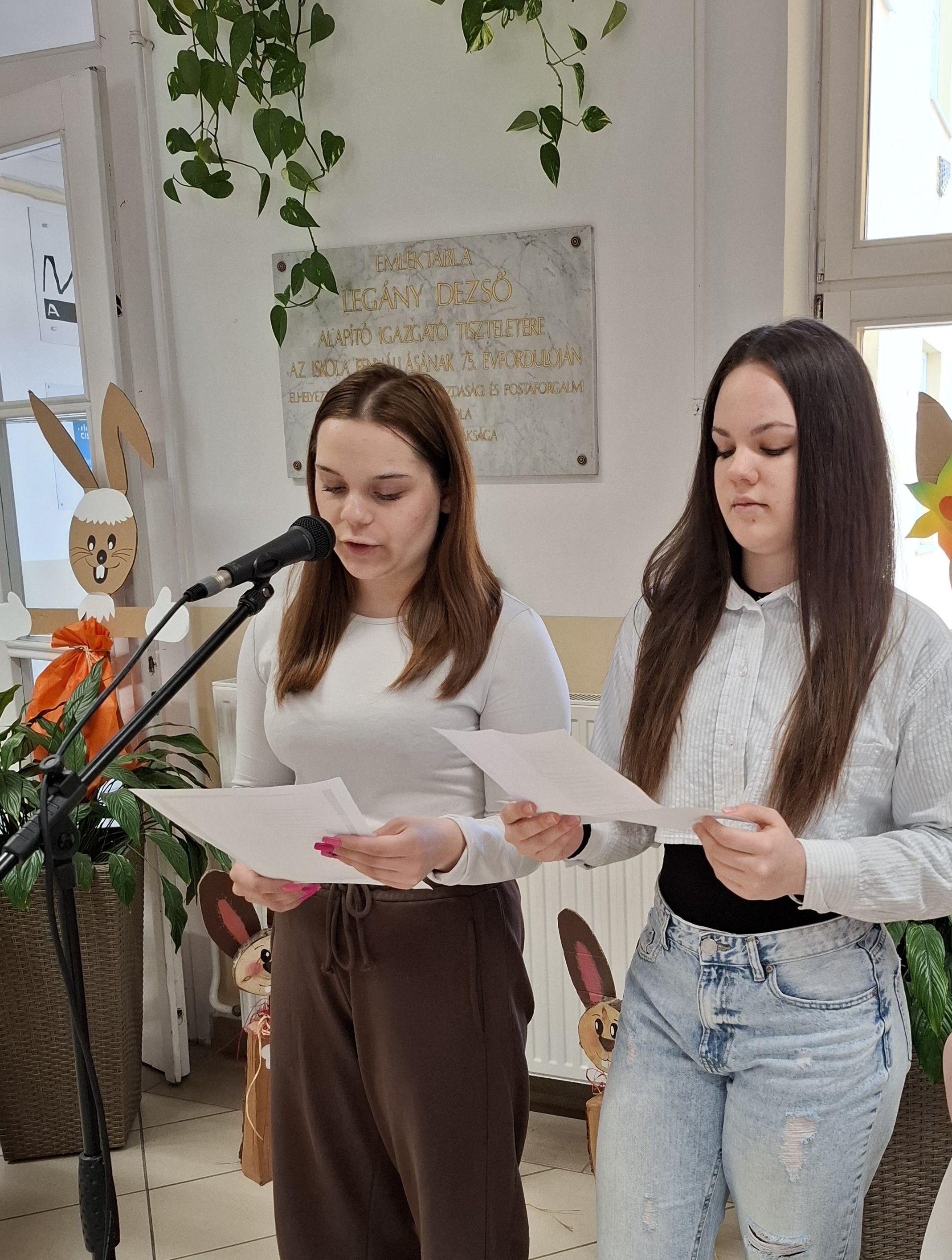 MAGYAR KÖLTÉSZET NAPJA 