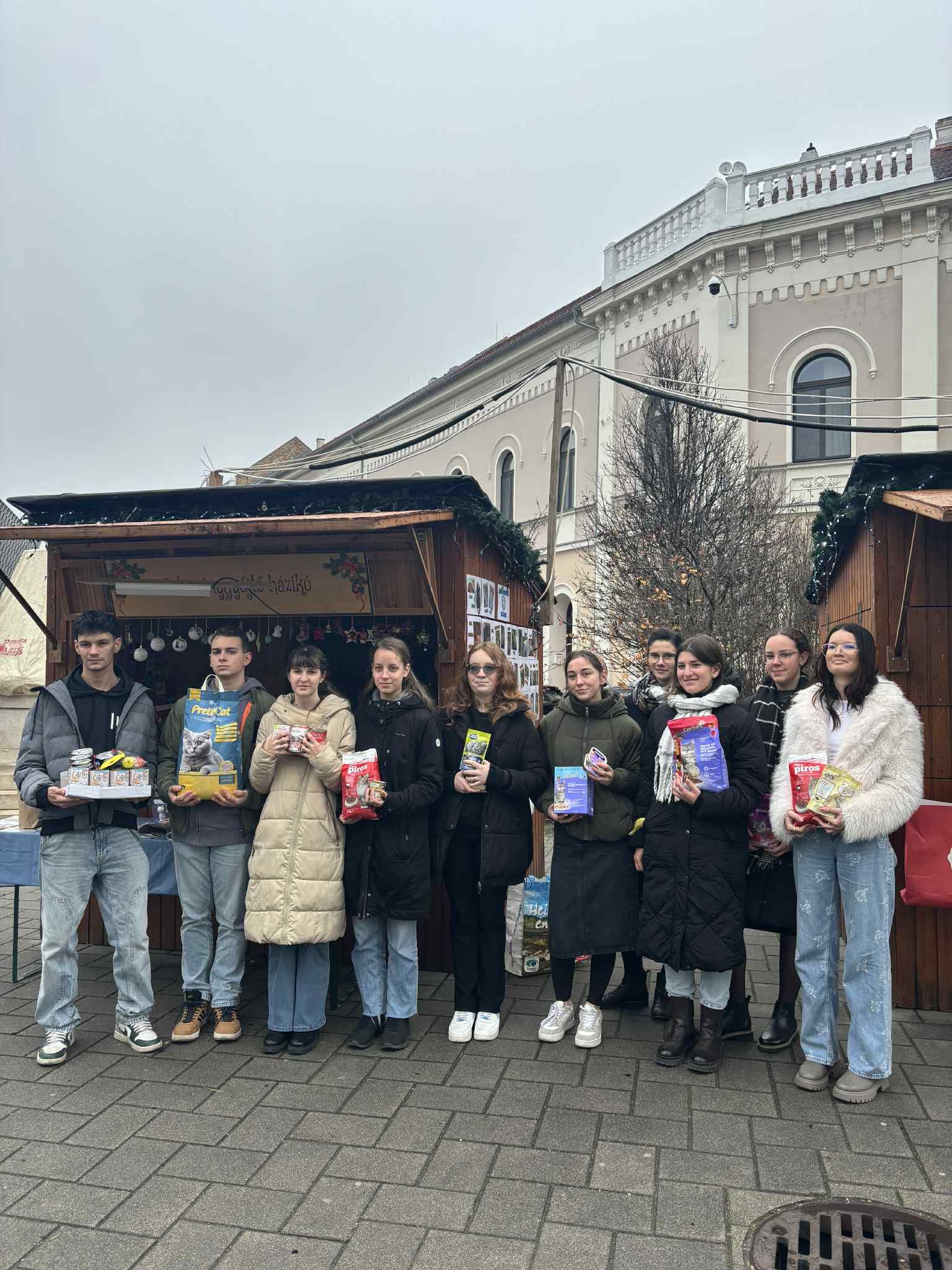 karácsonyi-adományok