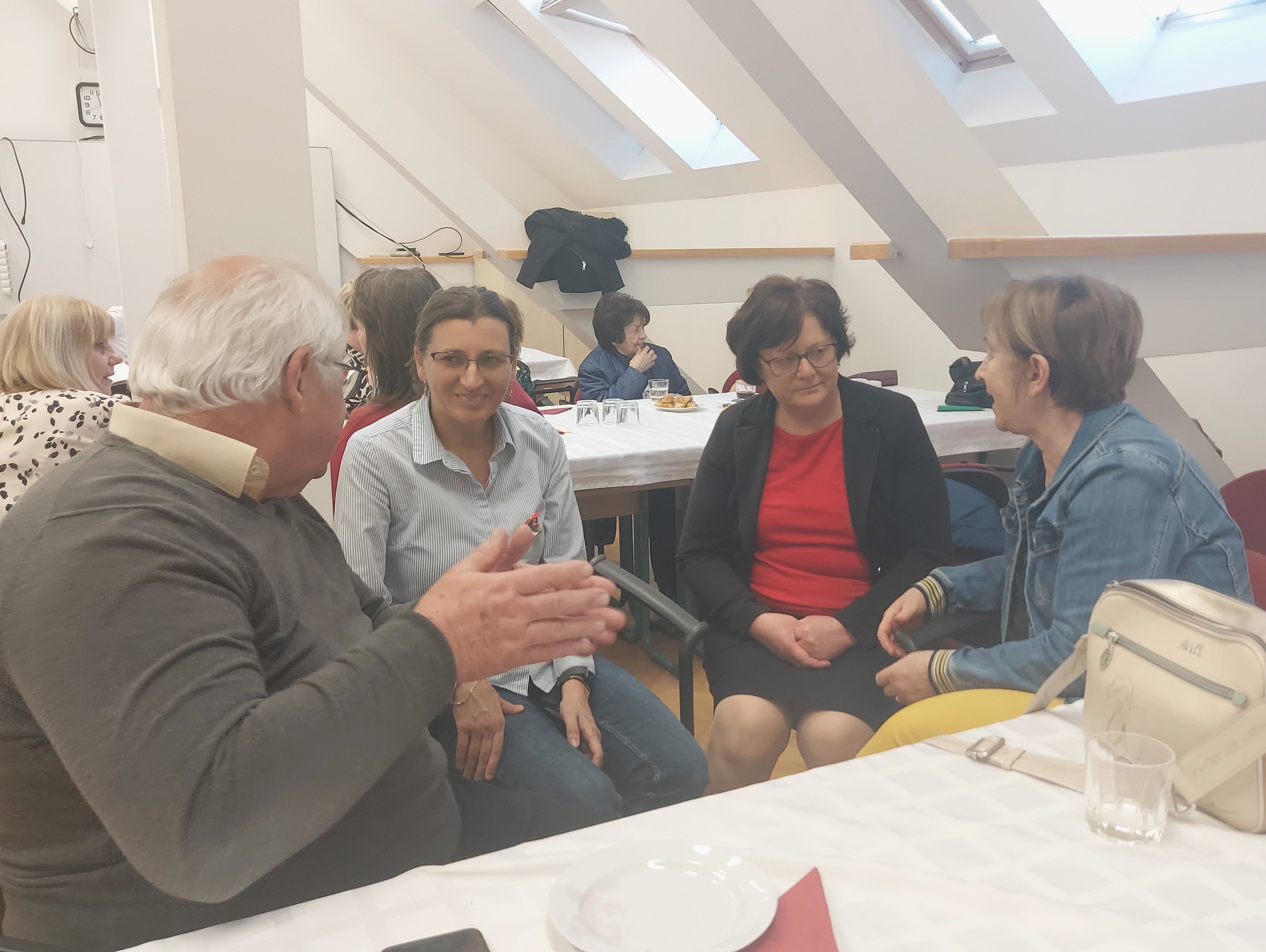 nyugdíjas_találkozó